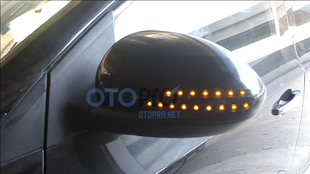 Độ xi nhan LED gáo gương, ốp gương cho xe Lacetti/Cruze