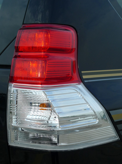 Đèn hậu LED dành cho xe Land Cruiser