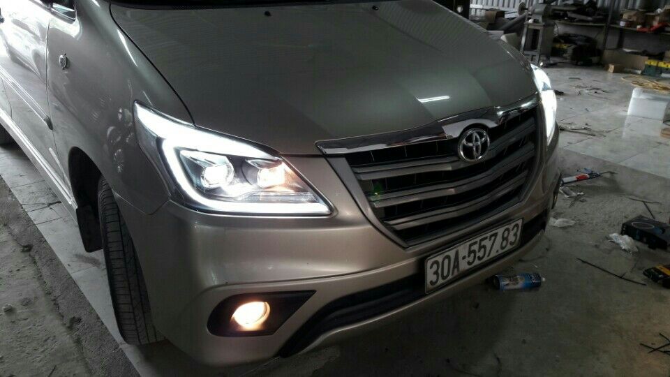 Đèn pha độ LED nguyên bộ xe Toyota Innova 2012-2014 mẫu YZ