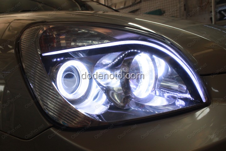 Độ tay LED khối, vòng Angle eyes mẫu BMW cho Kia Carens