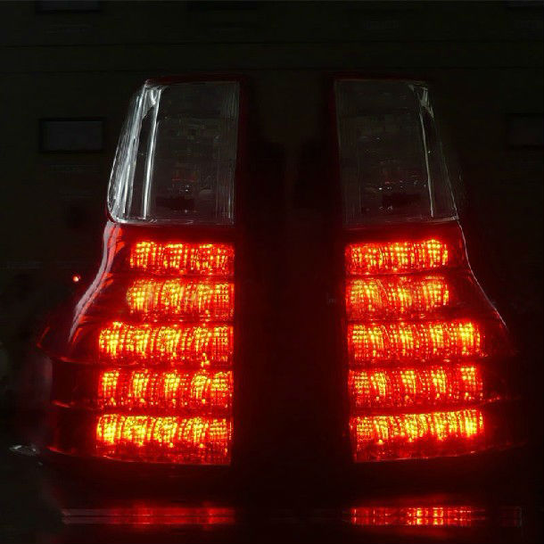 Đèn hậu độ LED nguyên bộ cho Toyota Prado